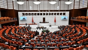 Çalışan emeklilere 5 bin lira ikramiye TBMM'den geçti