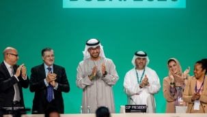 COP28 İklim Zirvesi'nde ilk kez fosil yakıtlardan uzaklaşılması konusunda anlaşmaya varıldı