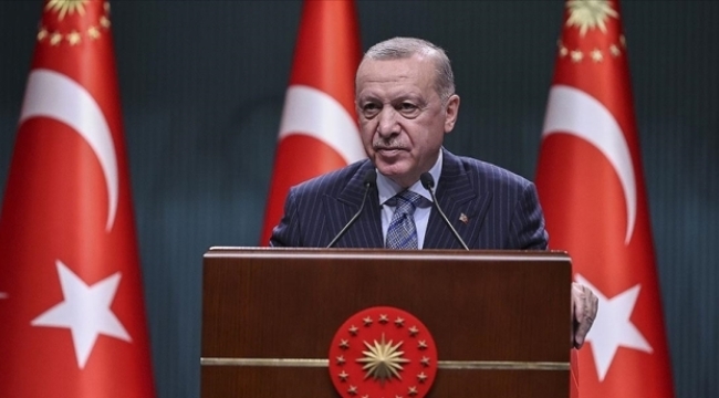 Cumhurbaşkanı Erdoğan: "İşçilerimizin onayını alacak, işverenlerimizi yormayacak, istihdama zarar vermeyecek bir asgari ücret seviyesi hedefiyle süreç yönetilecek"