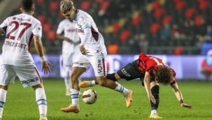 Fırtına,3 puanı 3 golle aldı! Trezeguet'nin gecesi