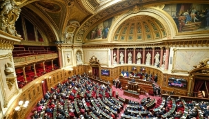 Fransa Parlamentosu tartışmalı göç yasa tasarısını kabul etti