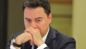 Geçen ay babasını kaybeden Babacan'ın annesi de vefat etti