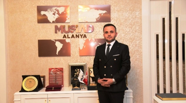 Genç MÜSİAD'da bayrak değişimi