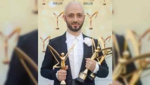 Mabel Matiz Altın Kelebek ödülünü satışa çıkardı: 'Çiziği bile yok'