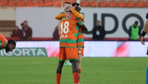 Alanya son dakikada güldü: 2-1