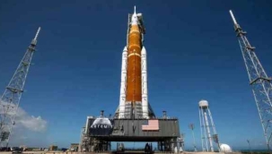 Ay görevinde sorun: Astronotların inişi 2026'ya ertelendi