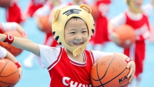 Çin'in nüfusu 2 milyon azalarak 1 milyar 409 milyona düştü