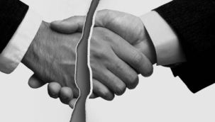 Kuveyt, mezarlıklarda tokalaşmayı yasaklıyor