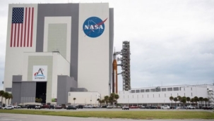 NASA, 50 yıl sonra tekrar Ay'a iniyor