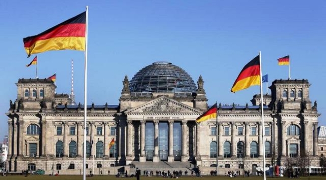 Almanya'da çifte vatandaşlığı kolaylaştıran yasa onaylandı