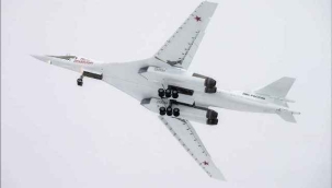 Putin, Tu-160M süpersonik stratejik bombardıman uçağıyla uçuş gerçekleştirdi