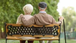 Türkiye'nin yaşlı nüfus oranı ilk kez çift hanede