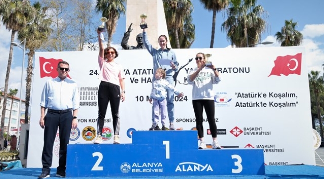 24. ALANYA ATATÜRK HALK KOŞUSU VE YARI MARATONU TAMAMLANDI