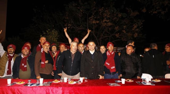 Alanya Belediye Başkan Adayı Adem Murat Yücel, Sugözü Mahallesi'nde vatandaşlarla bir araya geldi. 