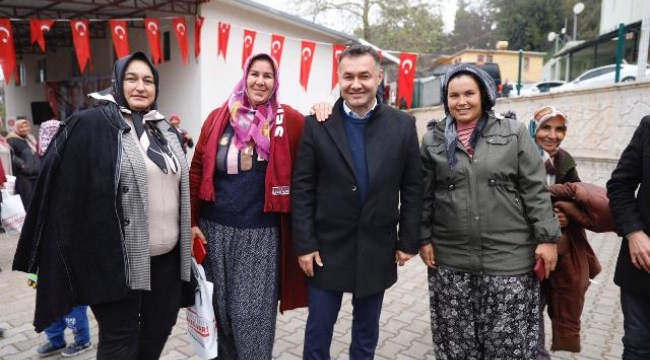 Alanya Belediye Başkanı ve Cumhur İttifakı Alanya Belediye Başkan Adayı Adem Murat Yücel, kırsal mahallelerdeki seçim çalışmalarına devam etti.