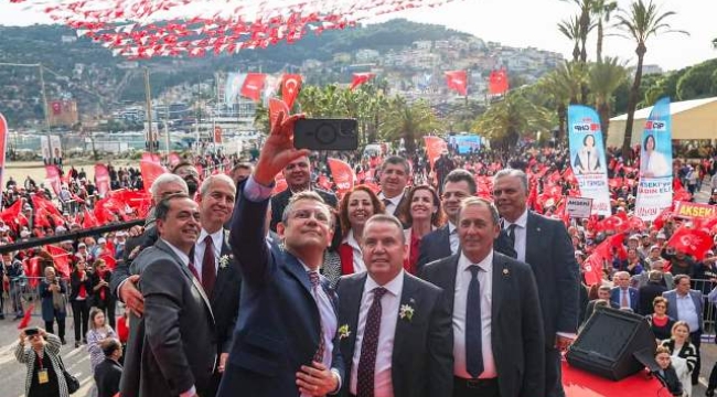 CHP Genel Başkanı Özgür Özel, Seçim çalışmalarına Alanya'da devam etti