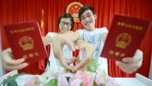 Çin'de 2023'te yeni evlilikler 9 yıl sonra arttı