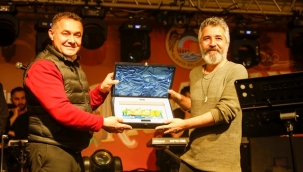 GELENEKSEL RAMAZAN MEYDANI'NDA ALİ KINIK RÜZGARI