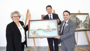 TAZELENME ÜNİVERSİTESİ ÖĞRENCİLERİNDEN SERGİ VE KORO ETKİNLİĞİ