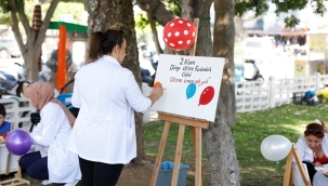 2 NİSAN OTİZM FARKINDALIK GÜNÜNDE RENKLİ ETKİNLİK