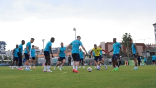 Alanyaspor galibiyete kitlendi