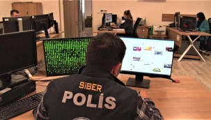 Antalya merkezli 13 ilde "Sibergöz-35" operasyonları: 48 gözaltı