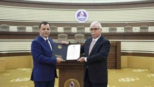 AYM Başkanı Zühtü Arslan görevini devretti: 'Bedeli ağır olan bir görevdir'