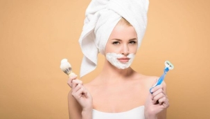 TÜYLENME, SİVİLCE VE SAÇ DÖKÜLMESİ, BU SENDROMA İŞARET EDEBİLİR