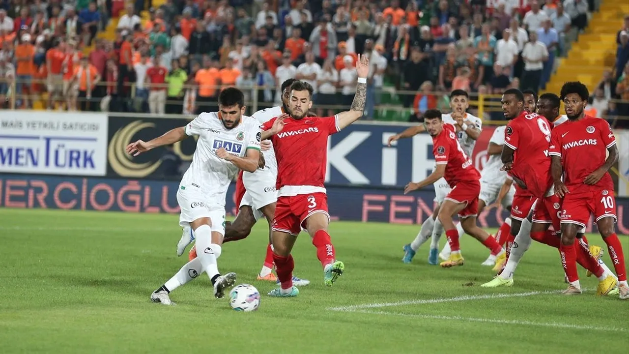 Alanya'da derbi günü