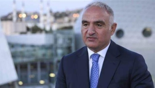 Bakan Ersoy: Belediyeler turizm master planı hazırlasın