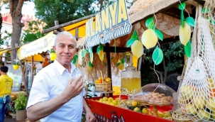 BAŞKAN ÖZÇELİK TESCİLLİ FISTIKLI LİMONATAYI TANITTI