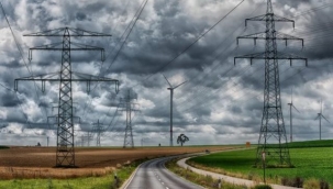 Balkanlar'daki elektrik kesintileri hayatı olumsuz etkiliyor