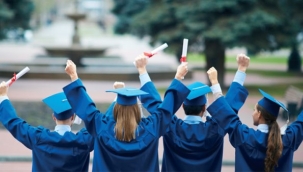 MEB'den 2 yeni mezuniyet genelgesi: Törenlerde gösterişe izin verilmeyecek ve veli izni alınacak