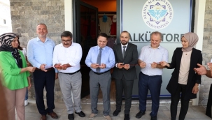ALKÜ STORE BİRBİRİNDEN RENKLİ ÜRÜNLERLE AÇILDI 