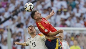 İlk yarı finalist İspanya