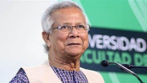 Bangladeş'teki darbenin ardından hükümete fahiş faizden hüküm giyen banker Muhammed Yunus getirildi