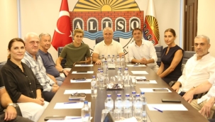 ESKRİM DÜNYA ŞAMPİYONU'NDAN ALTSO YÖNETİMİNE ZİYARET