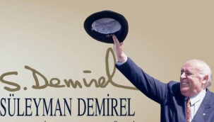 Türkiye Cumhuriyeti'nin 9.Cumhurbaşkanı Süleyman Demirel (1 Kasım 1924 - 17 Haziran 2015)
