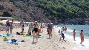 Alanya'da denizin tadını çıkardılar