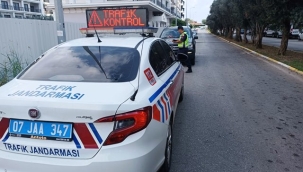 Alanya'da jandarma kurallara uymayanlara acımadı