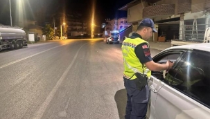 Alanya'da jandarmadan sürücülere ceza yağdı