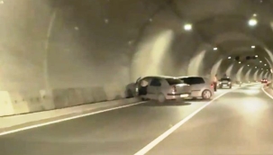 Alanya'da tünelde 2 otomobil çarpıştı: 4 yaralı