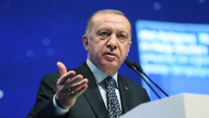 Cumhurbaşkanı Erdoğan: Biz camiler minaresiz kalmasın diye varız. Müslümanlıkla yoğurulan yurdumuz, müslümansız kalmasın diye varız.