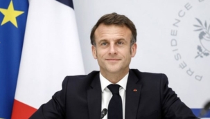 Fransa'da 2 aydır Başbakan atanmadı: Macron'un azledilmesi için imza toplandı