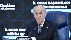 MHP Genel Başkanı Devlet Bahçeli, MYK üyesi Ali Uçak'a cip hediye etti