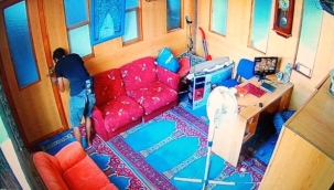 Önce camiden para çaldı, sonra 'Namaz kılın' dedi