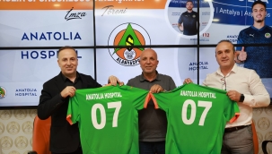 Alanyaspor ile Anatolia Hospital anlaşma yeniledi