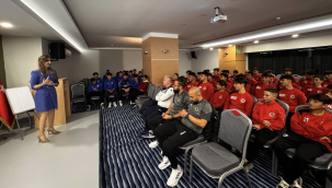 Akademi oyuncularına eğitim semineri