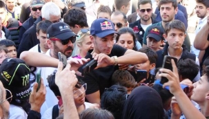 Alanya'da Dünya Şampiyonu Razgatlıoğlu'na coşkulu karşılama