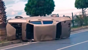 Alanya'da sürücü kontrolünü kaybedince otomobil devrildi